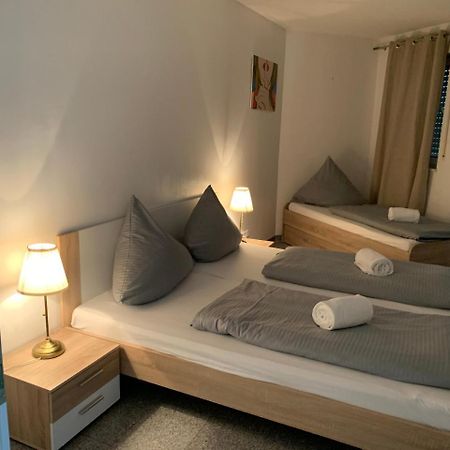 Kn Kahtan Boarding House Appartement München Buitenkant foto