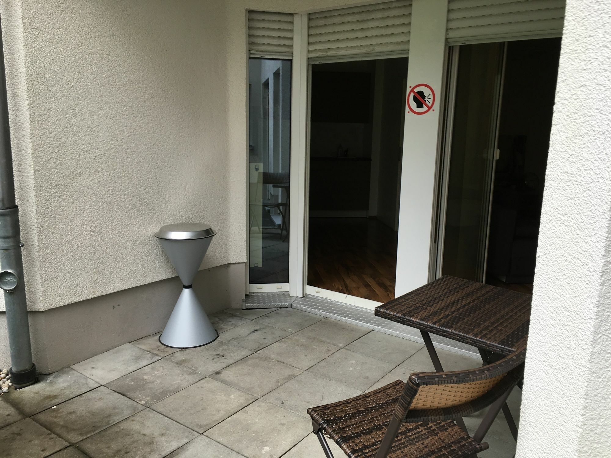 Kn Kahtan Boarding House Appartement München Buitenkant foto