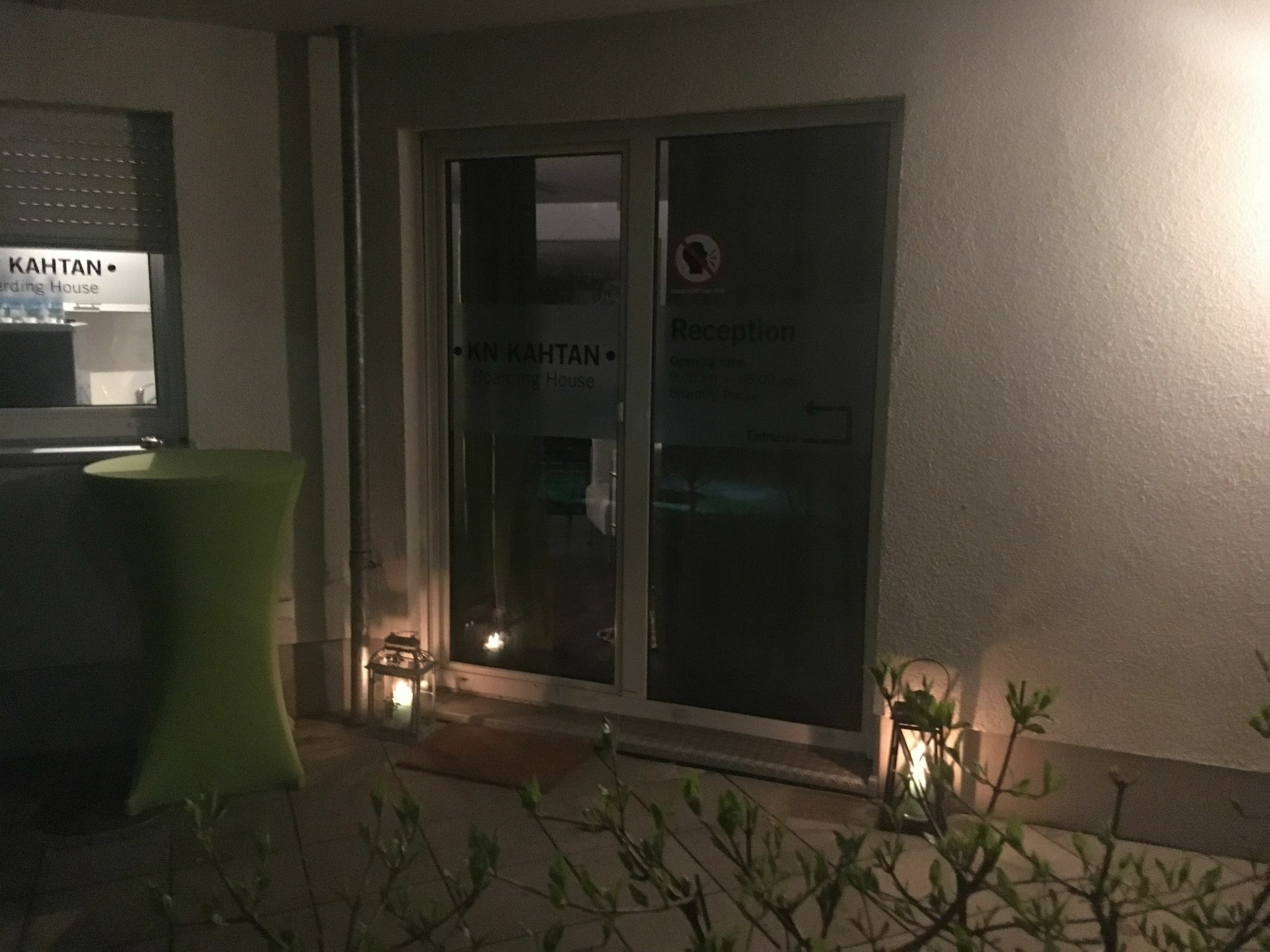 Kn Kahtan Boarding House Appartement München Buitenkant foto