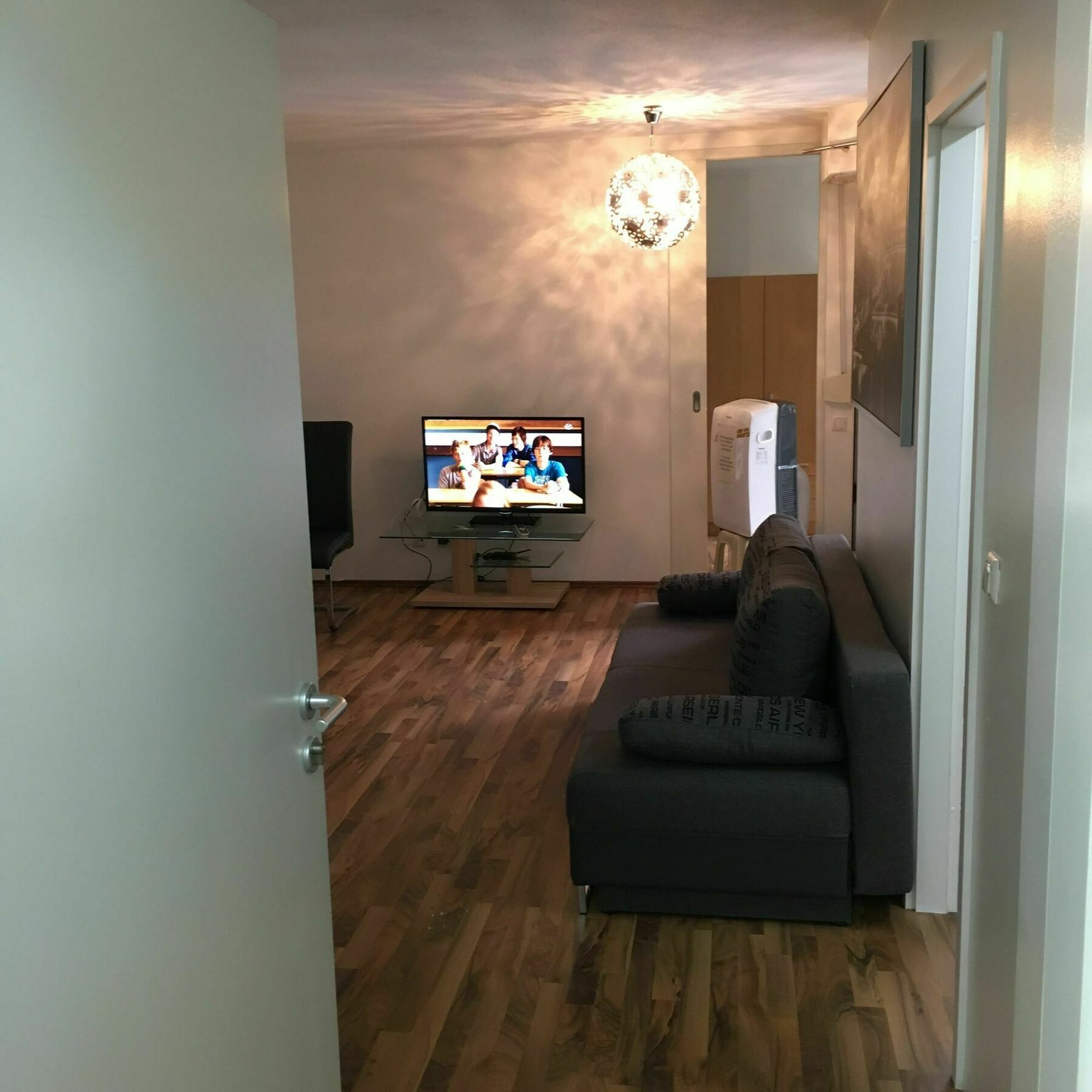 Kn Kahtan Boarding House Appartement München Buitenkant foto