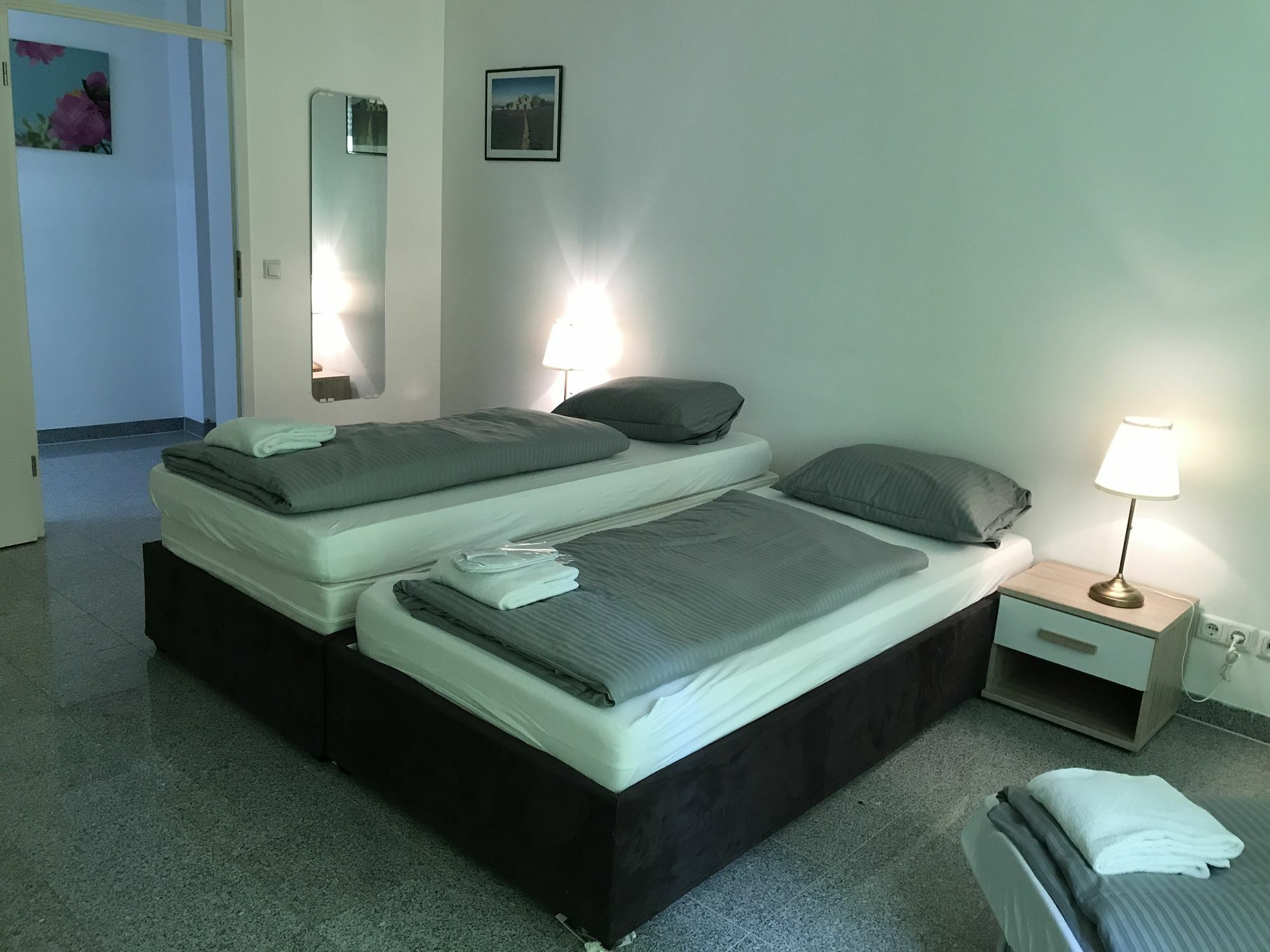 Kn Kahtan Boarding House Appartement München Buitenkant foto