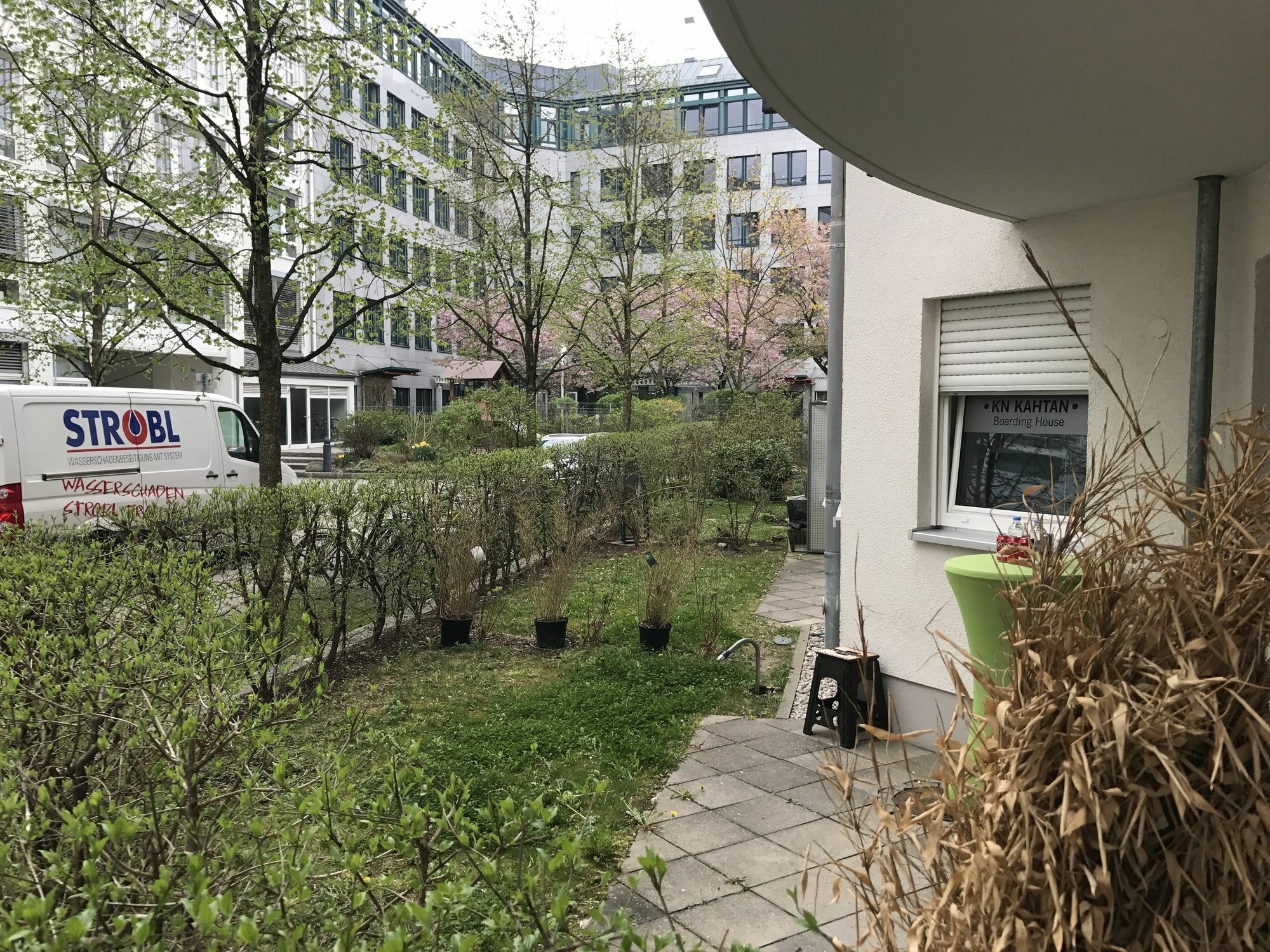 Kn Kahtan Boarding House Appartement München Buitenkant foto