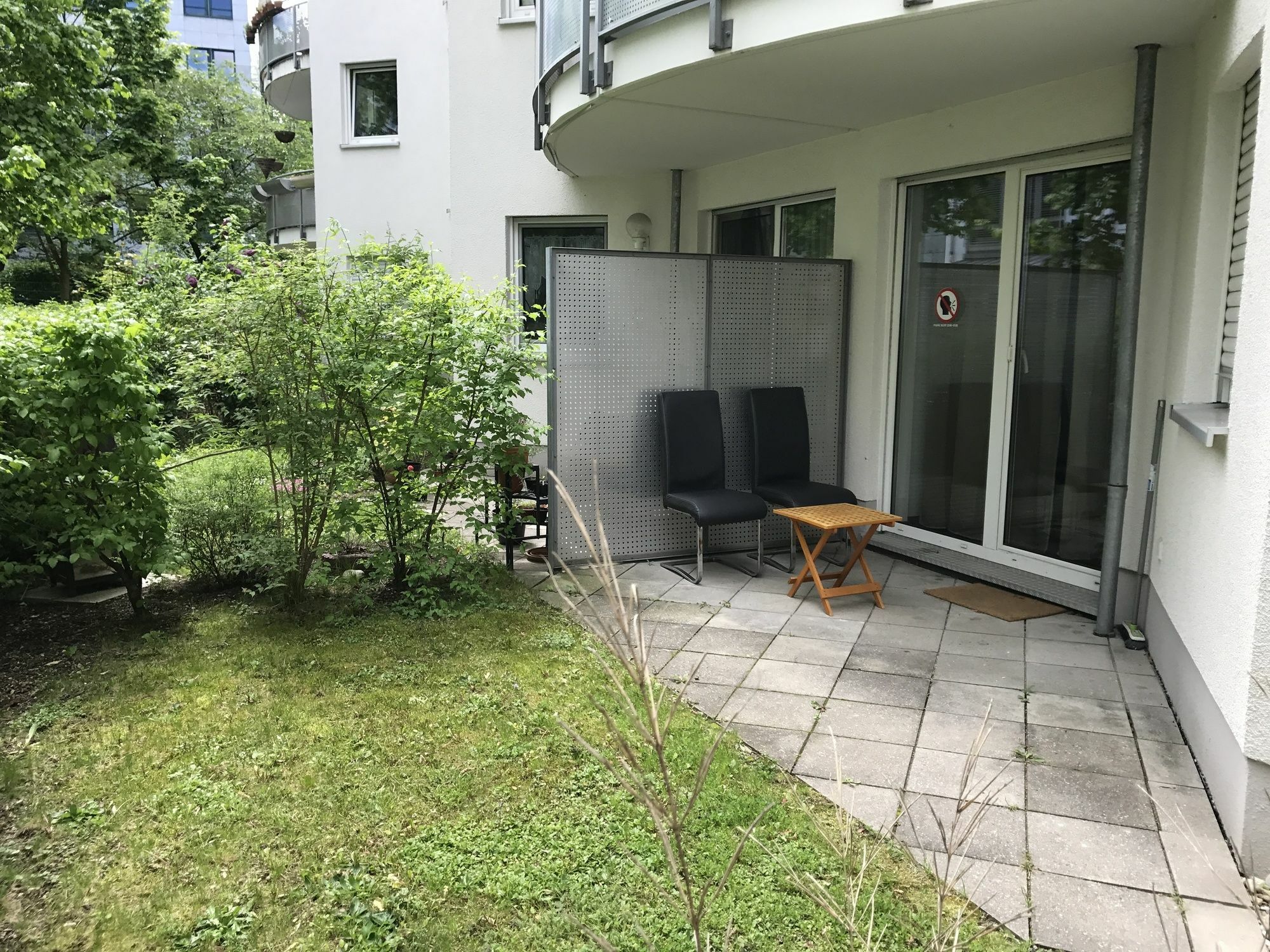 Kn Kahtan Boarding House Appartement München Buitenkant foto