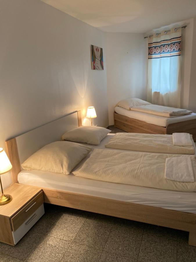 Kn Kahtan Boarding House Appartement München Buitenkant foto