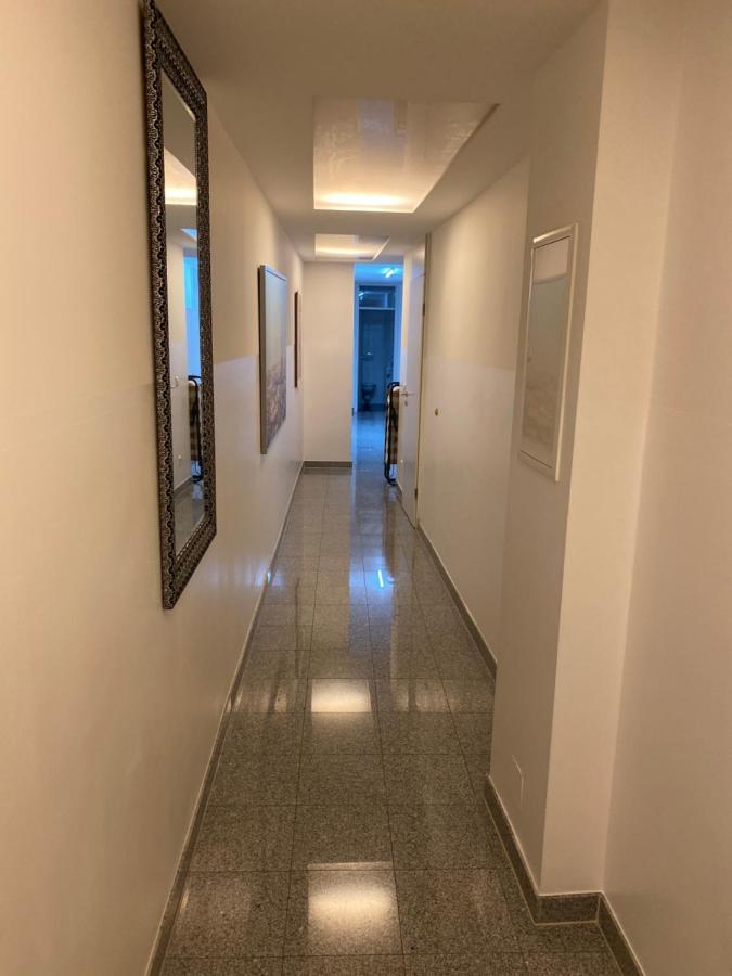 Kn Kahtan Boarding House Appartement München Buitenkant foto