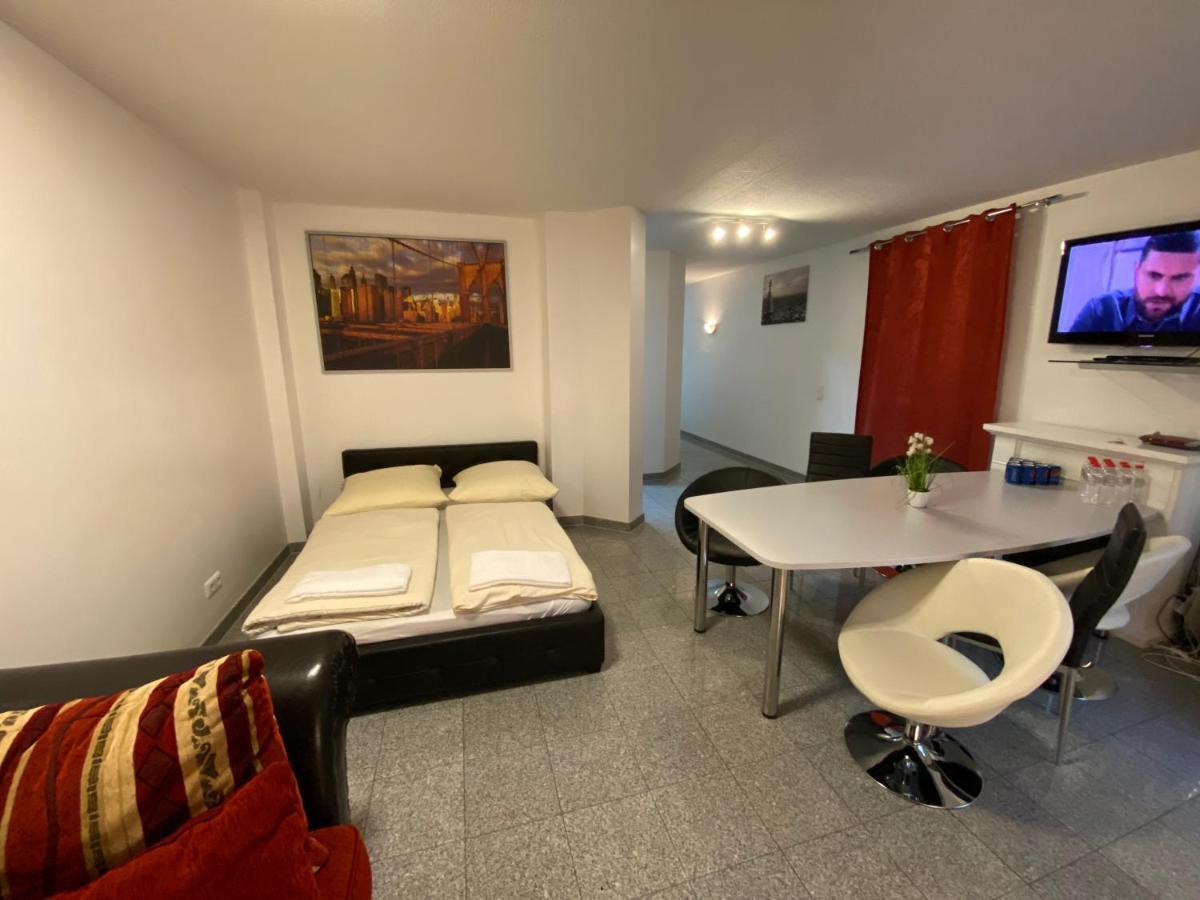 Kn Kahtan Boarding House Appartement München Buitenkant foto