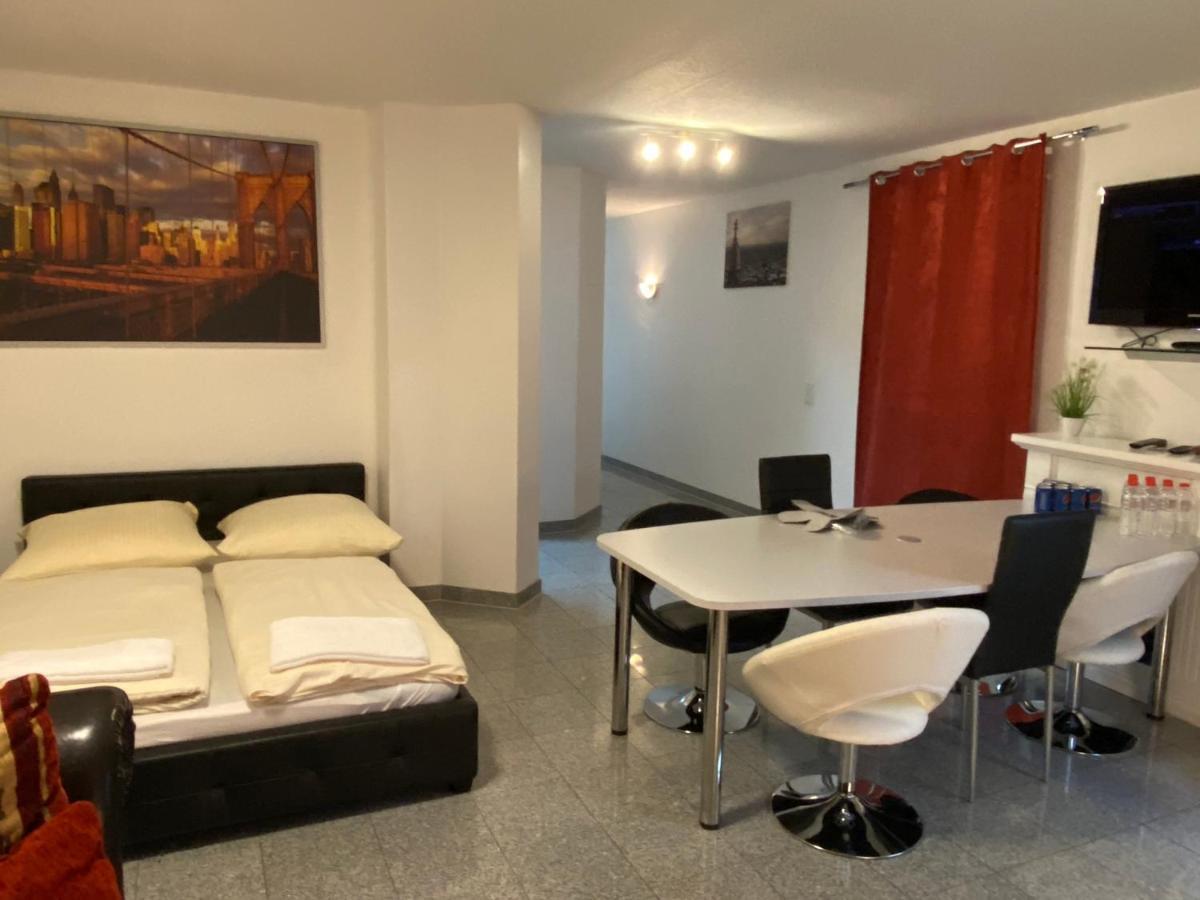 Kn Kahtan Boarding House Appartement München Buitenkant foto